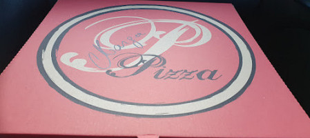 La Pat'a Pizza food