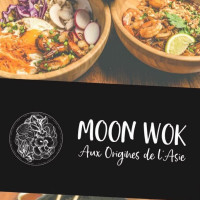 Moon Wok food