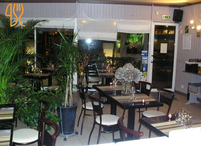 restaurant image