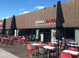 Atoll Cafe outside