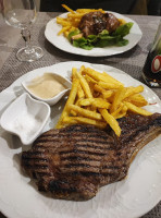 Le Saint Hubert food