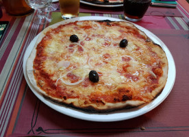 Pizzeria Des 3 Asses food