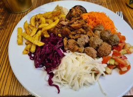 Au Falafel food