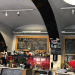 Barmeo À l'intérieur