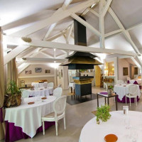 Auberge De Sainte-maure food