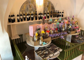 Koruna Pralines food