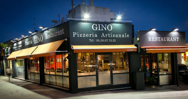 Pizza Gino outside