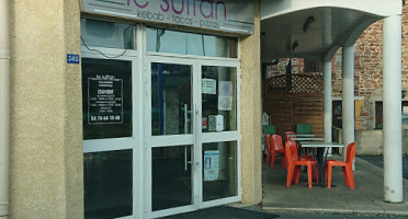 Sultan Kebab inside