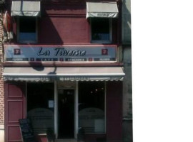 La Taverne Sarl Her Pere Et Fils inside