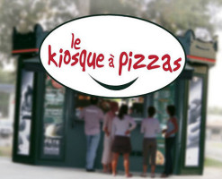 Le Kiosque A Pizzas outside