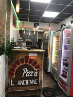 Pizz'a l'Ancienne food