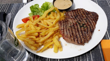 Les Gourmands Disent food