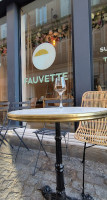 Epicerie Fauvette inside