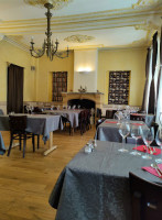 Restaurant de l'Hotel Logis Pedussaut food