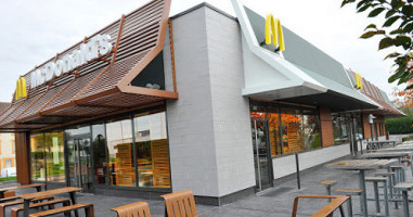 Mcdonald's outside