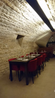 Les Caves a Jules food