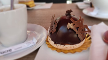 Patissserie Duclos food