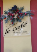 Le Cafe Du Vieux Port food