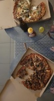 Les Pizzas d'Emilie food