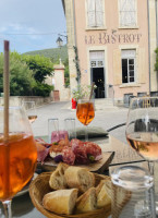 Le Bistrot De Venterol food