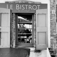 Bistrot De L'oustalet inside