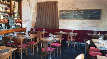 Le Petit Barbue D'anvers food