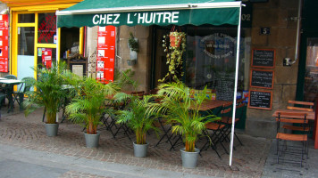 Chez L'huitre (cerrado) inside