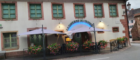 La Taverne Du Vigneron outside