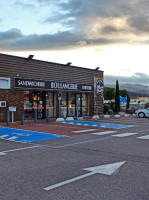 Boulangerie Marie Blachere outside