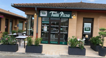 Tutti Pizza Blagnac outside