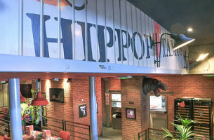 Hippopotamus Steakhouse outside