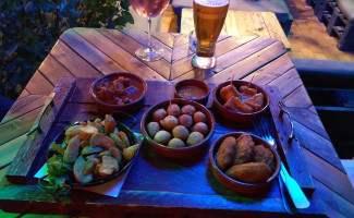 Tapas Charlemagne food