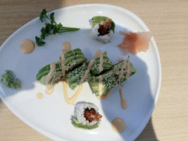 Pretty Sushi food