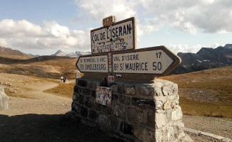 Col De L'iseran outside