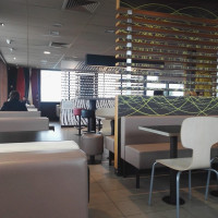 Mcdonald's La Réole inside