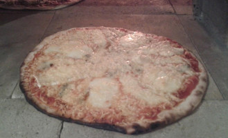 Loup'izza food