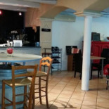 Au Fil Des Saisons inside