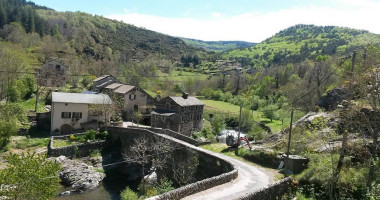 Des Gorges Du Tarn Rest. L'adonis outside