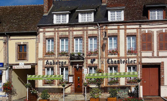 Auberge Chantecler outside