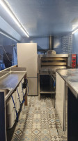 Jenny Pizz inside
