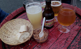 Europub food