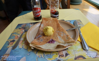 A La Coiffe Bretonne food