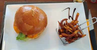 U Muntese food