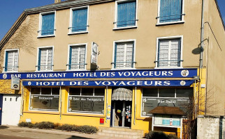 Hôtel Des Voyageurs Location Chambres Soirée étape Demi Pension Charme Traiteur Aube 10 outside