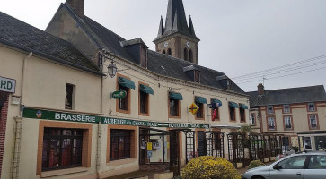 Auberge Du Cheval Blanc outside