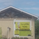 La P'tite Table outside