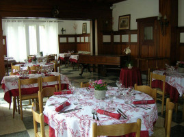 Le Relais de Ceilhes inside