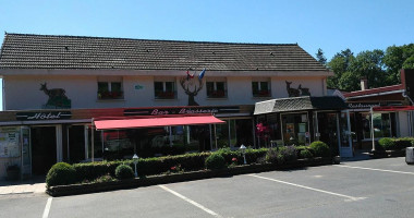 Brit Bayeux Le Relais De La Forêt outside