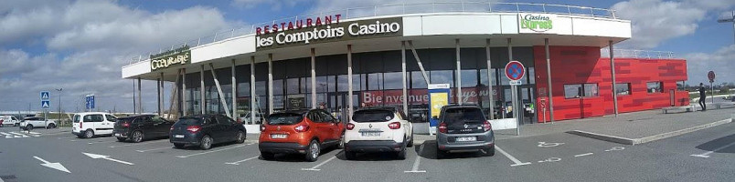 Comptoirs Casino outside