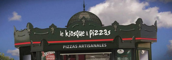 Le Kiosque à Pizzas outside